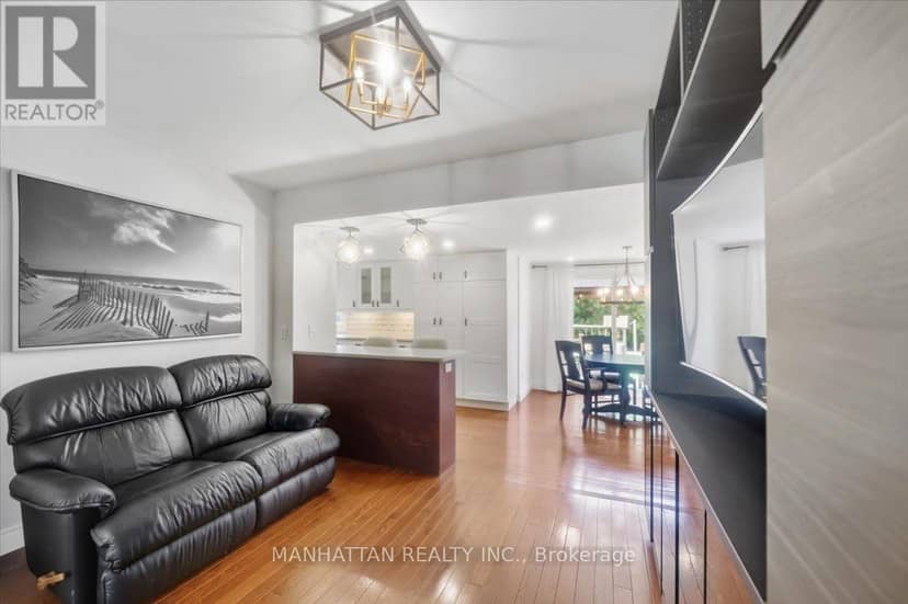 10 Victor Drive — photo 5 of 39