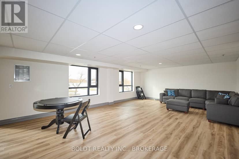 Gl 11 - 50 Herrick Avenue — photo 26 of 31