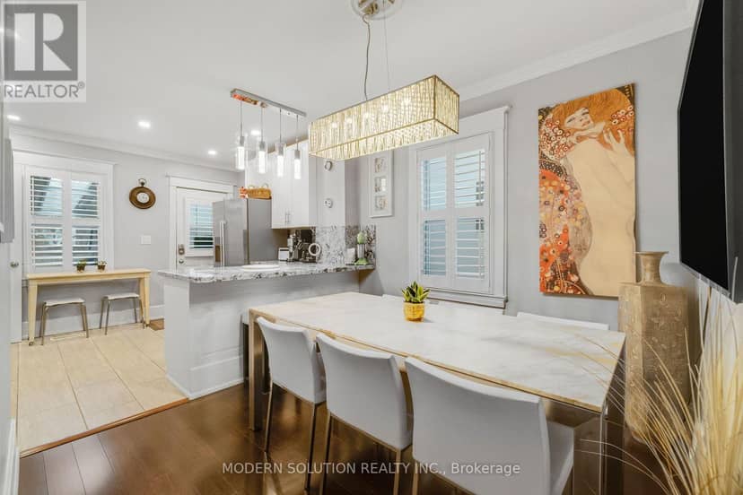 741 Milverton Boulevard — photo 11 of 40