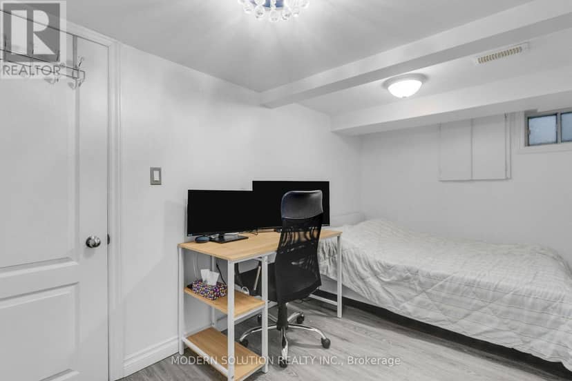 741 Milverton Boulevard — photo 26 of 40