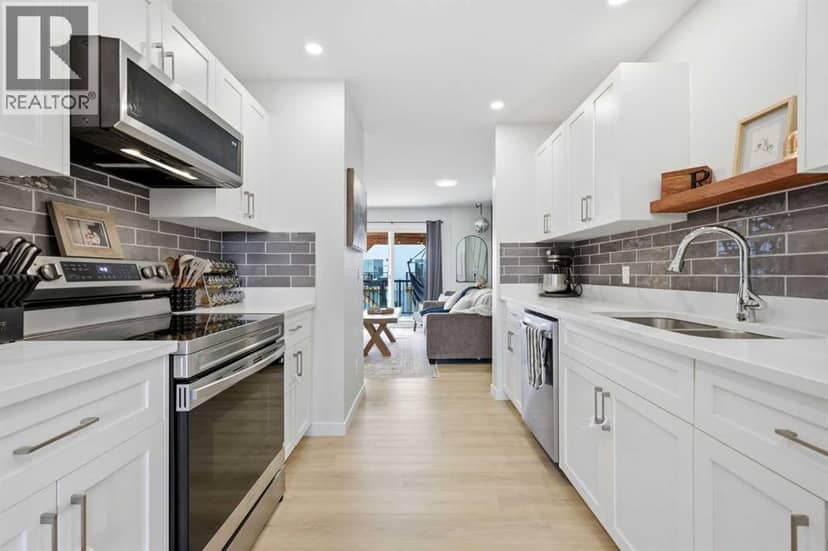 11 Park Lane — photo 11 of 37