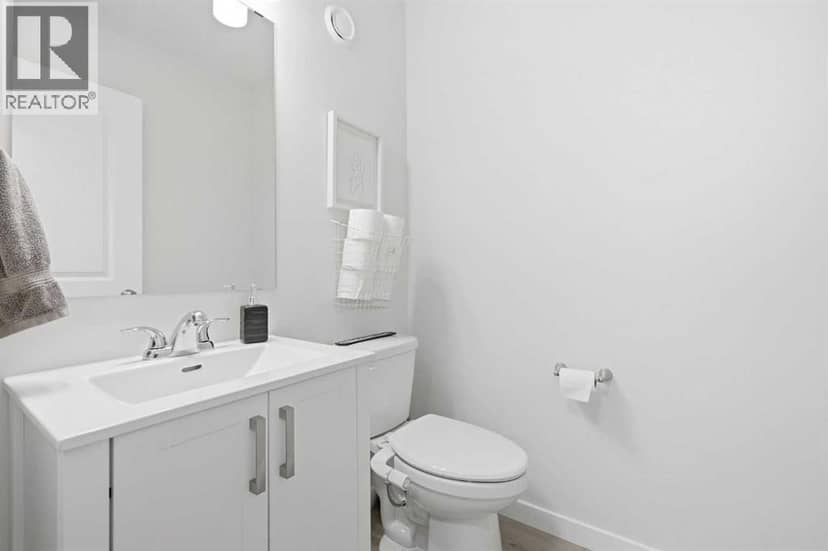 11 Park Lane — photo 13 of 37