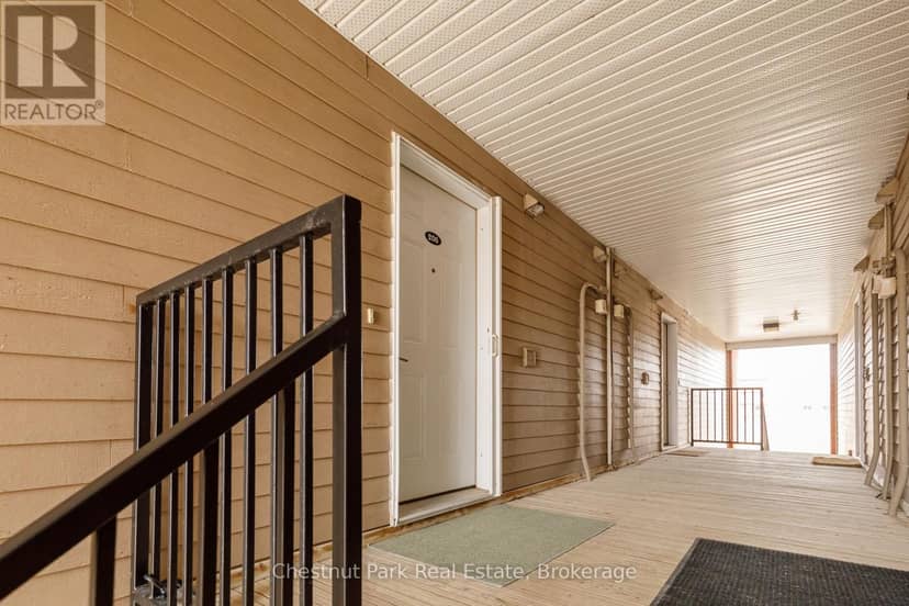 206 - 435 Walnut Street — photo 11 of 34