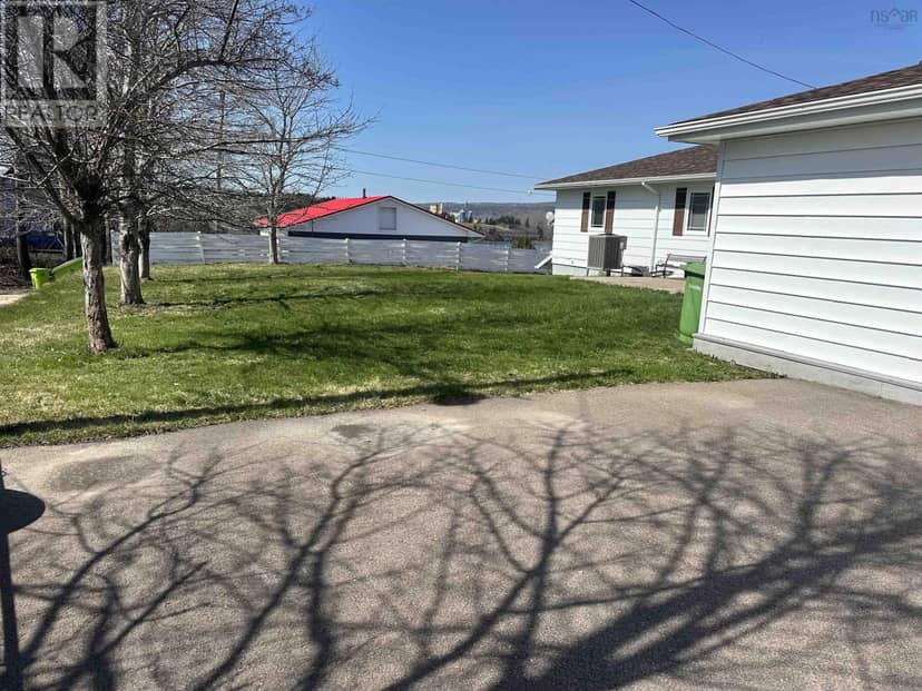 18 Sydney Road, Port Hawkesbury, photo 5