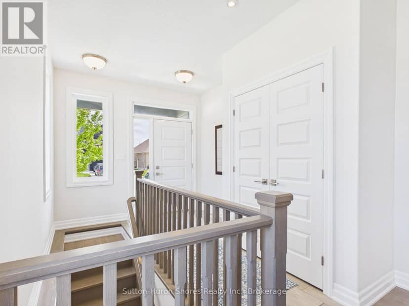 414 Mary Rose Avenue — photo 3 of 40