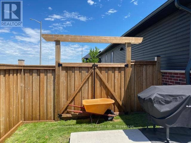 414 Mary Rose Avenue — photo 37 of 40