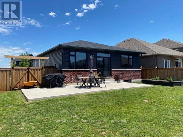414 Mary Rose Avenue — photo 38 of 40