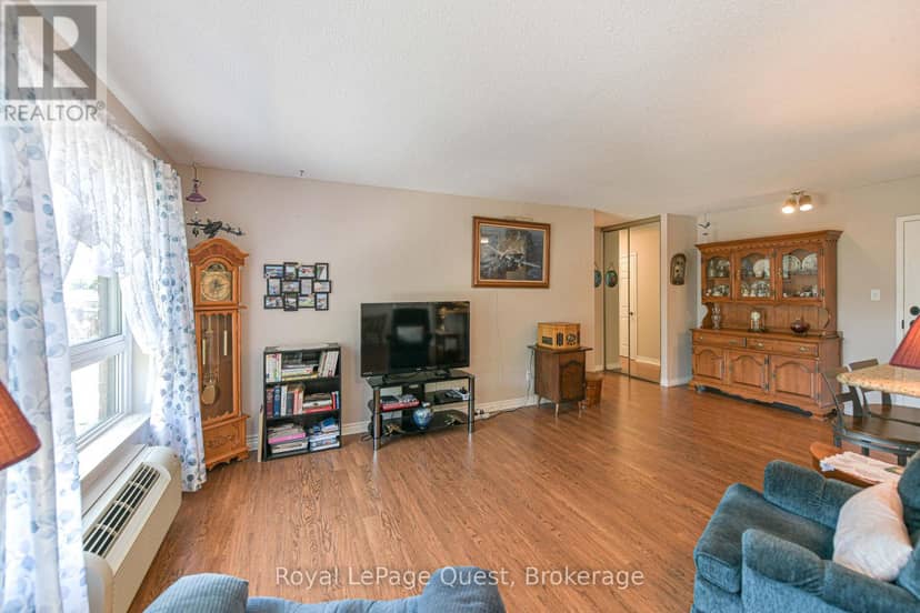 307 - 1047 Mississaga Street W — photo 12 of 40