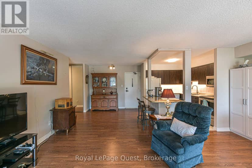 307 - 1047 Mississaga Street W — photo 15 of 40
