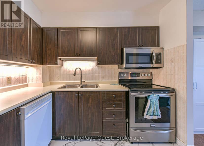 307 - 1047 Mississaga Street W — photo 17 of 40