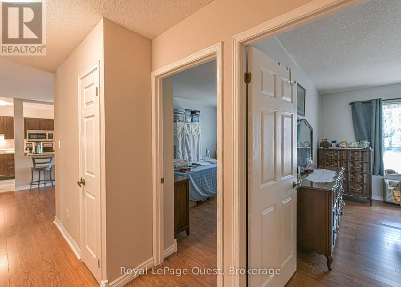 307 - 1047 Mississaga Street W — photo 20 of 40