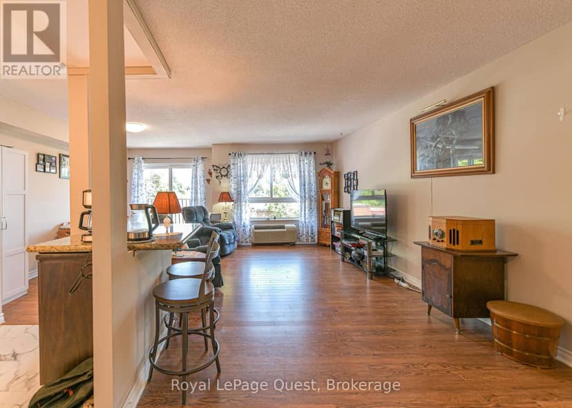 307 - 1047 Mississaga Street W — photo 7 of 40