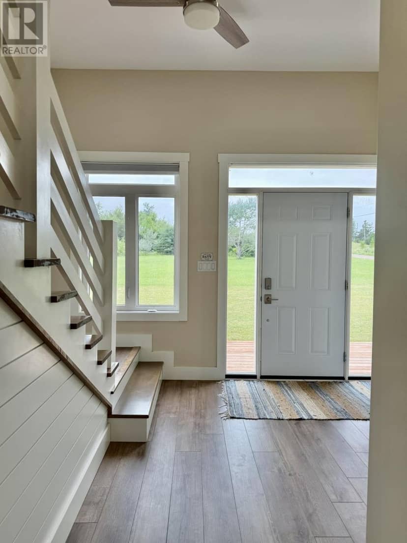 32 Blue Heron Crescent — photo 17 of 40