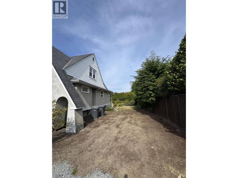 1758B WESTERN PARKWAY, Vancouver, photo 2