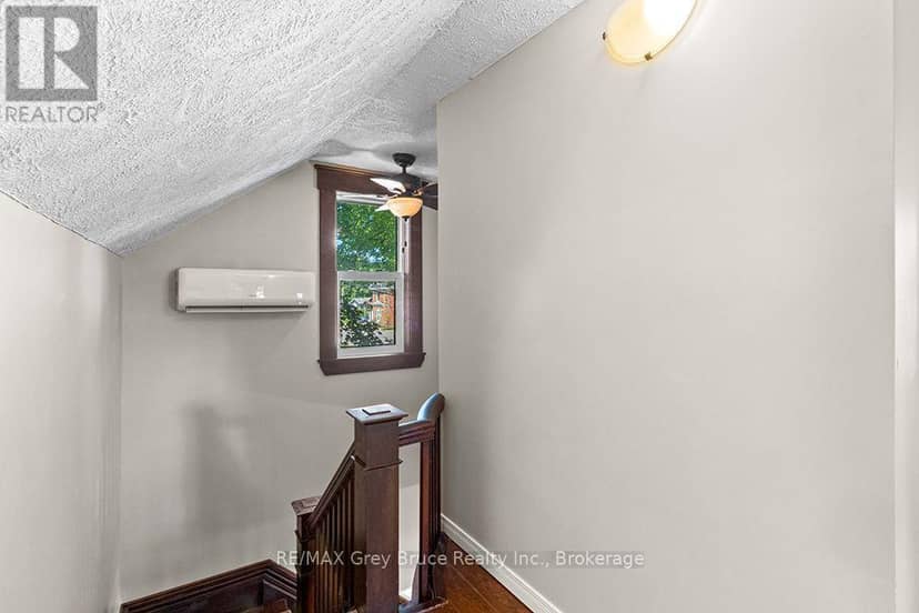 441 Frank Street — photo 13 of 40
