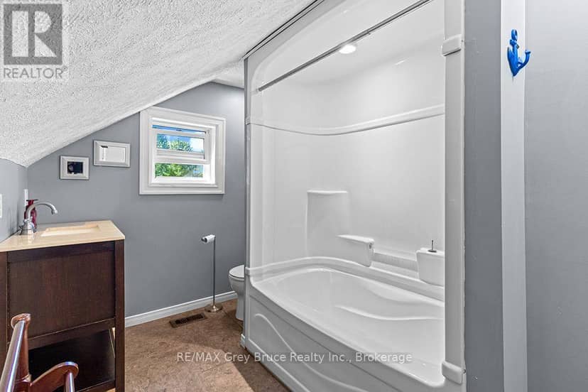 441 Frank Street — photo 15 of 40