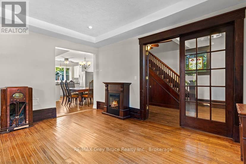 441 Frank Street — photo 7 of 40