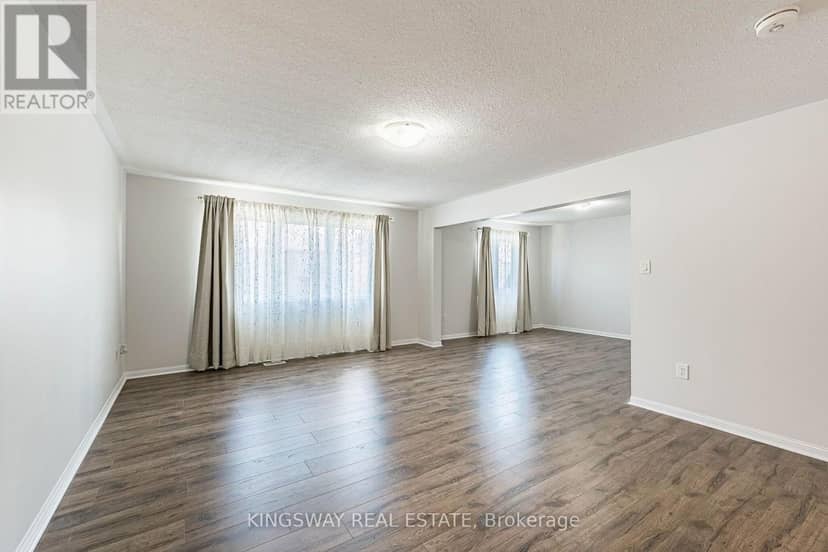323 Cochrane Terrace — photo 21 of 40