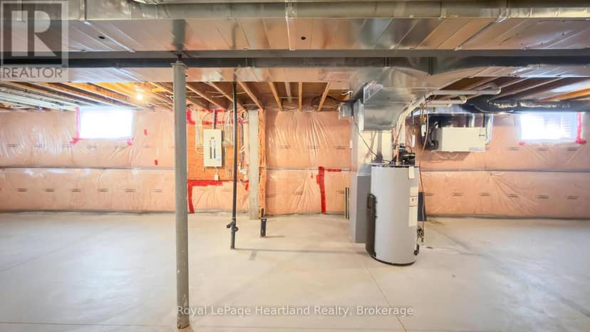 18 - 518 Blue Jay Drive — photo 28 of 40