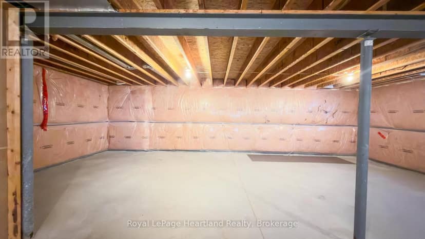 18 - 518 Blue Jay Drive — photo 31 of 40