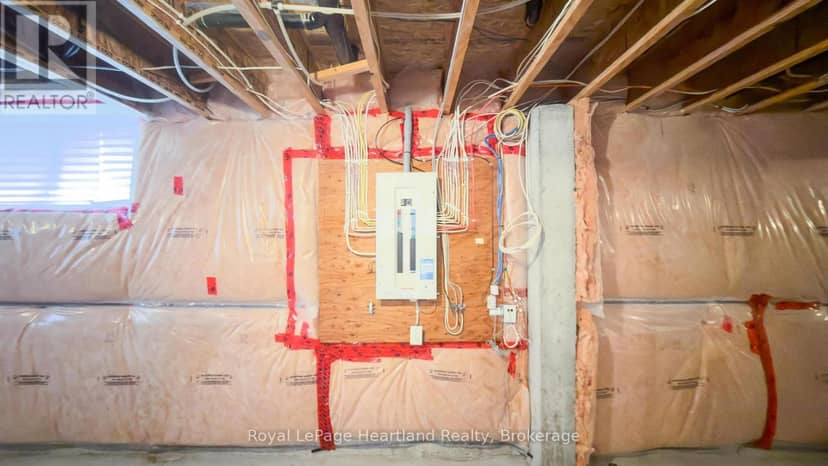 18 - 518 Blue Jay Drive — photo 32 of 40