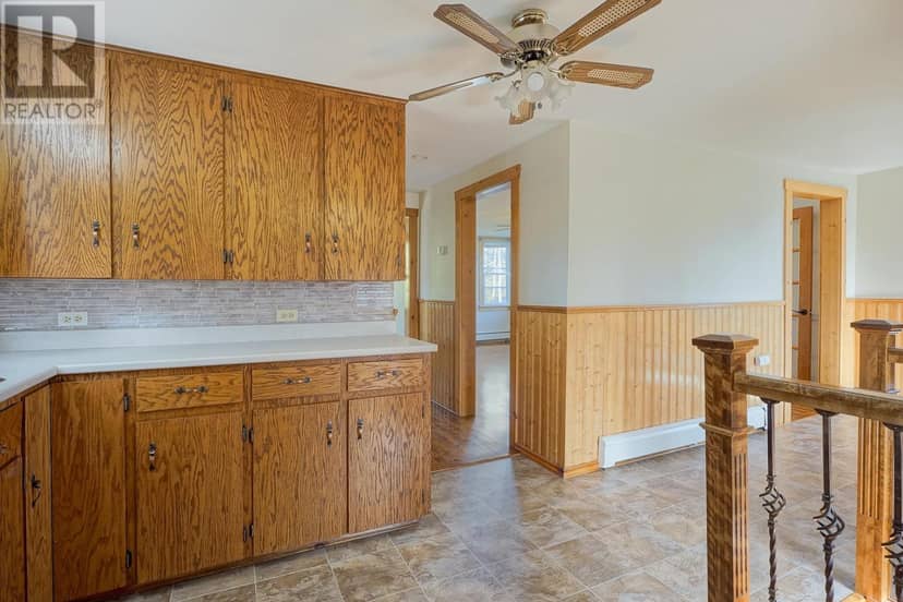 487 South Drive — photo 11 of 32