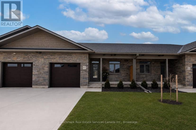 64 Cavalier Crescent — photo 1 of 23