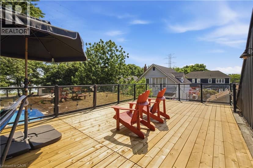 573 BEACH Boulevard, Hamilton, photo 4