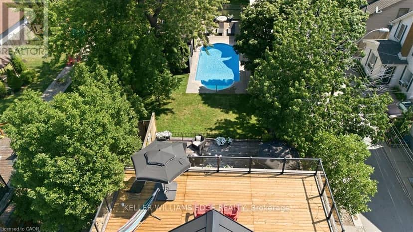 573 Beach Boulevard, Hamilton, photo 3