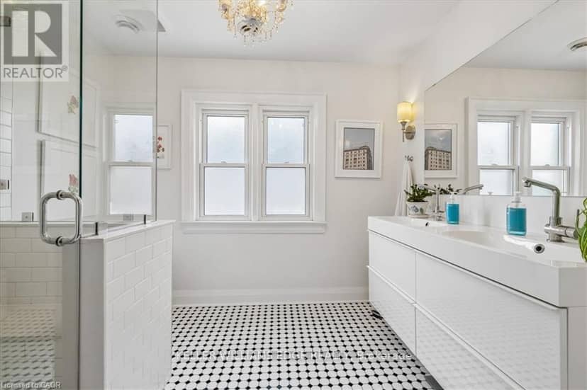 573 Beach Boulevard — photo 19 of 36