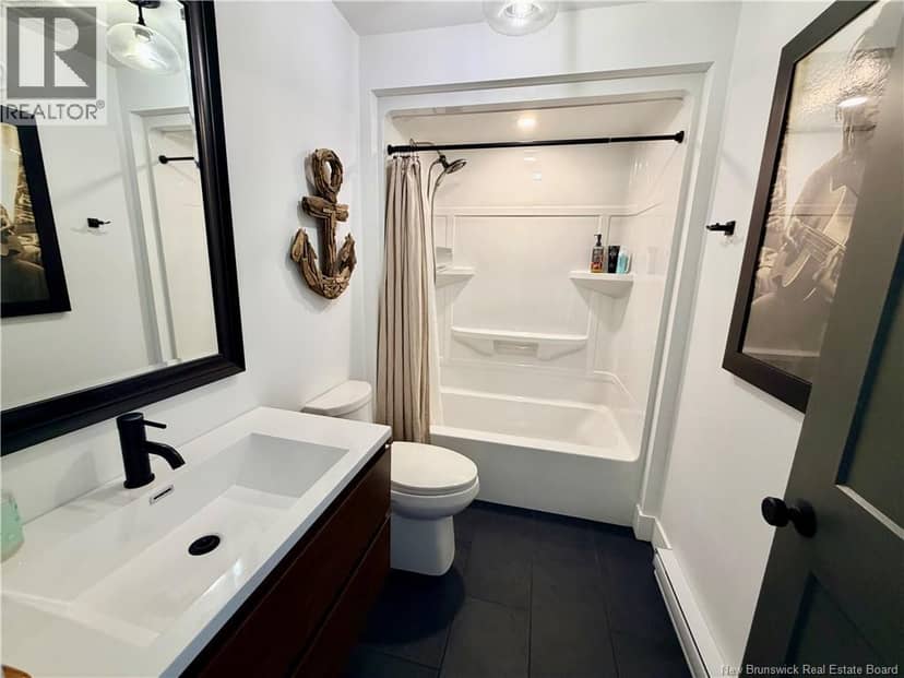 1635 Queen Elizabeth Drive — photo 33 of 40