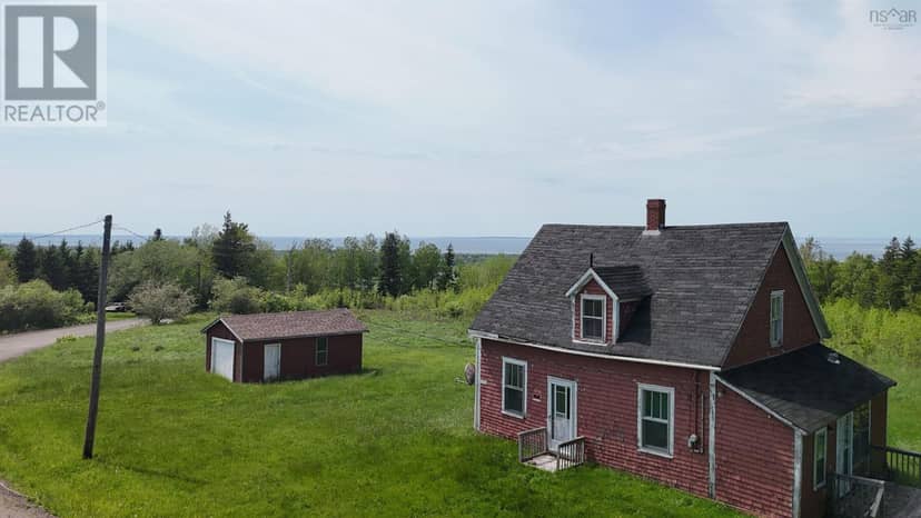 1095 Dunmaglass Road — photo 7 of 9
