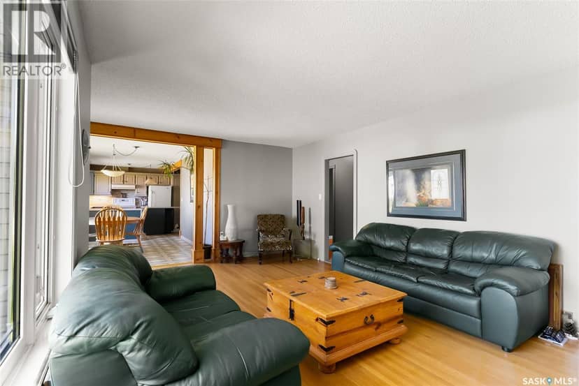 433 9th AVENUE W, Melville, photo 5
