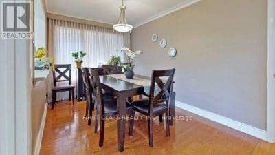 369 Paliser Crescent S — photo 5 of 19