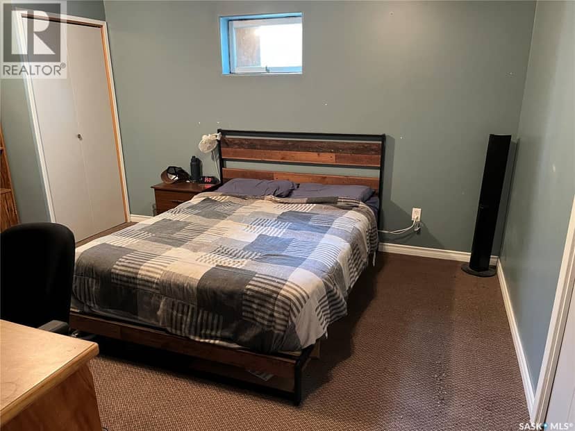 229 4th AVENUE E — photo 23 of 34