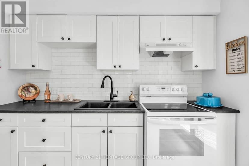 53 Wilstead Drive — photo 10 of 32
