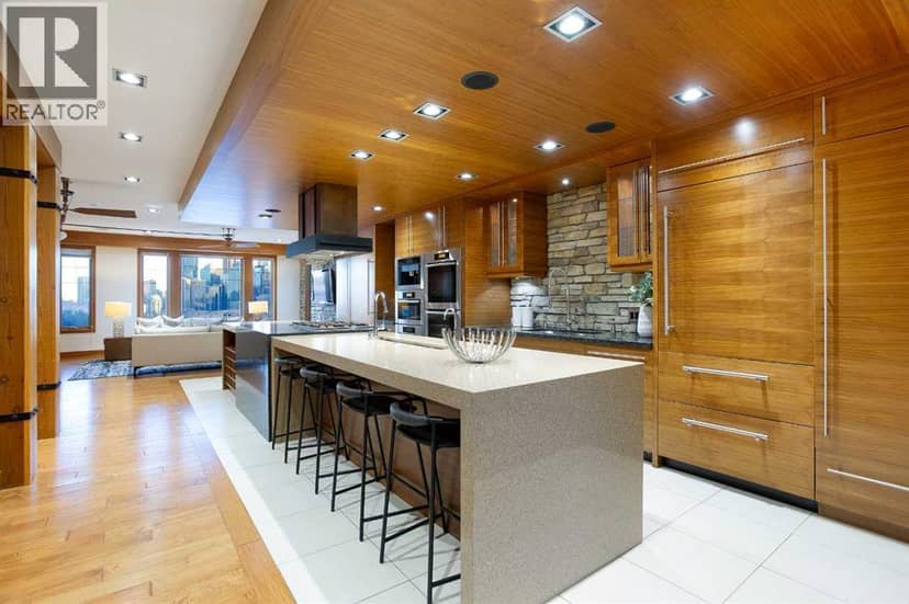 738 Crescent Road NW — photo 9 of 40