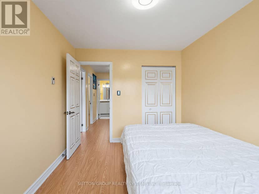 86 - 2901 Jane Street — photo 19 of 34