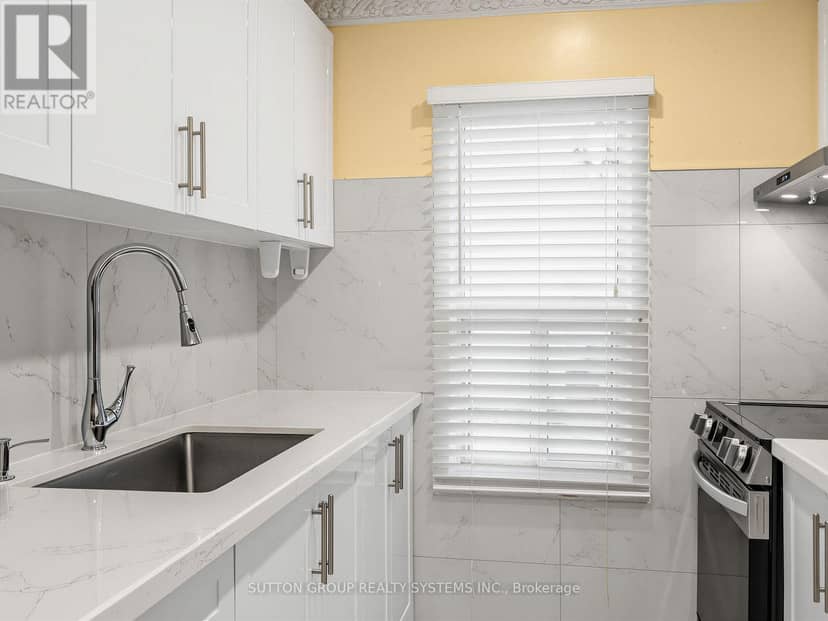 86 - 2901 Jane Street — photo 29 of 34