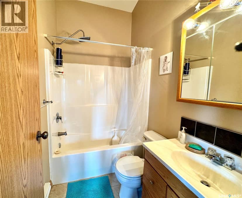 28 Mathews CRESCENT — photo 13 of 38