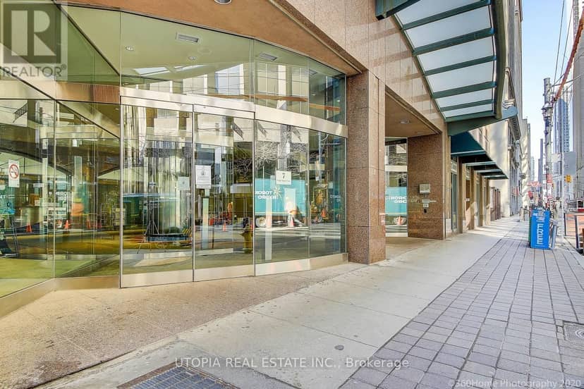 1017 - 7 King Street E — photo 2 of 22