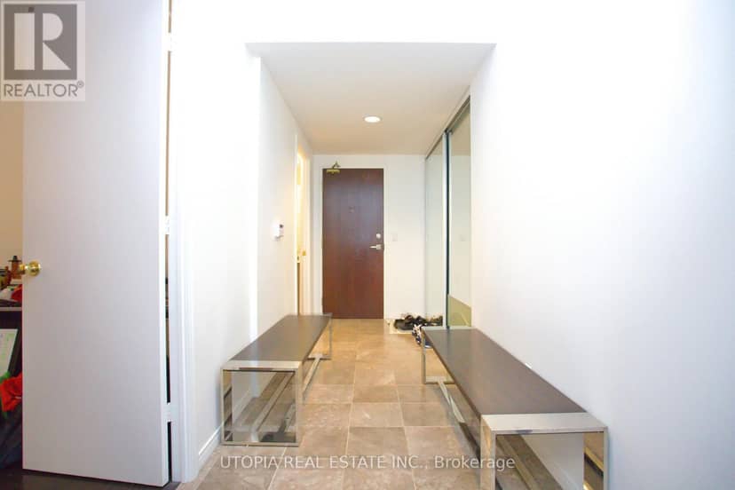 1017 - 7 King Street E — photo 5 of 22