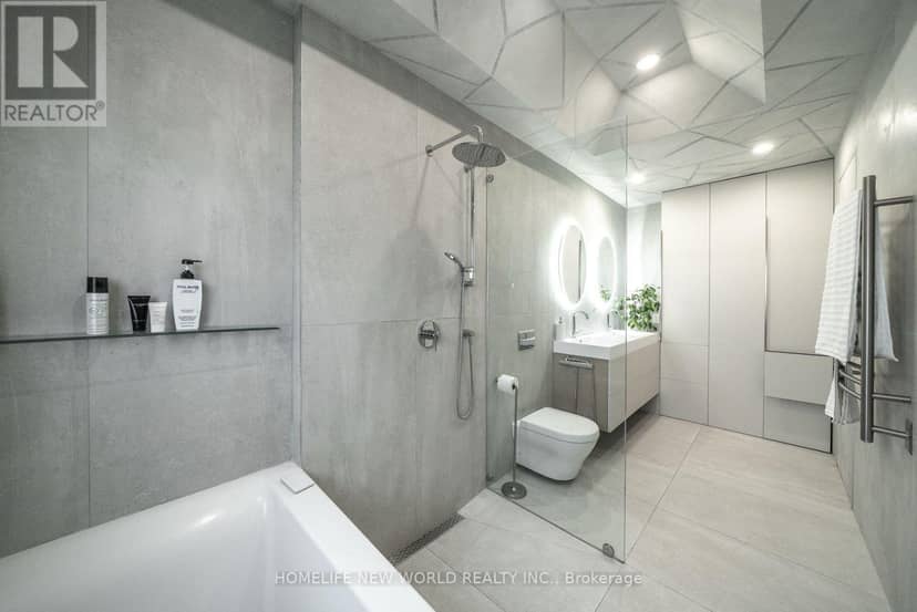 30 Carling Avenue — photo 20 of 40