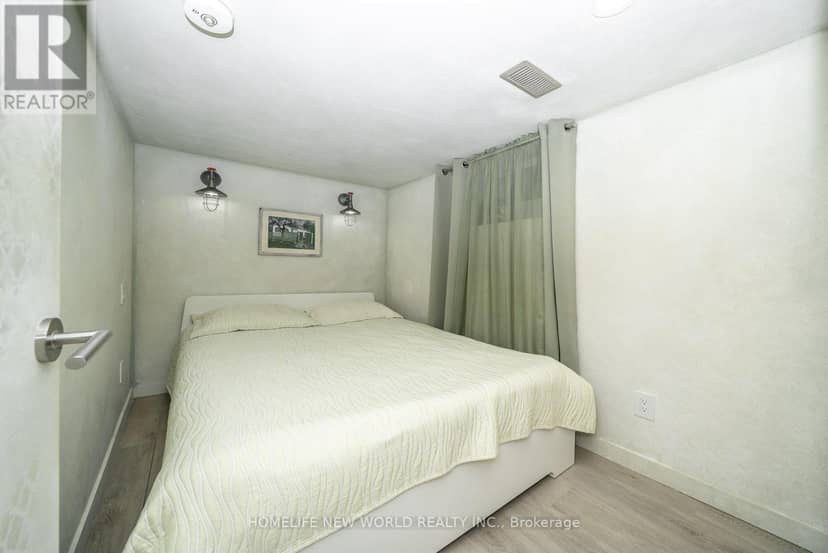 30 Carling Avenue — photo 34 of 40