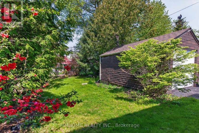140 Meighen Avenue — photo 18 of 19