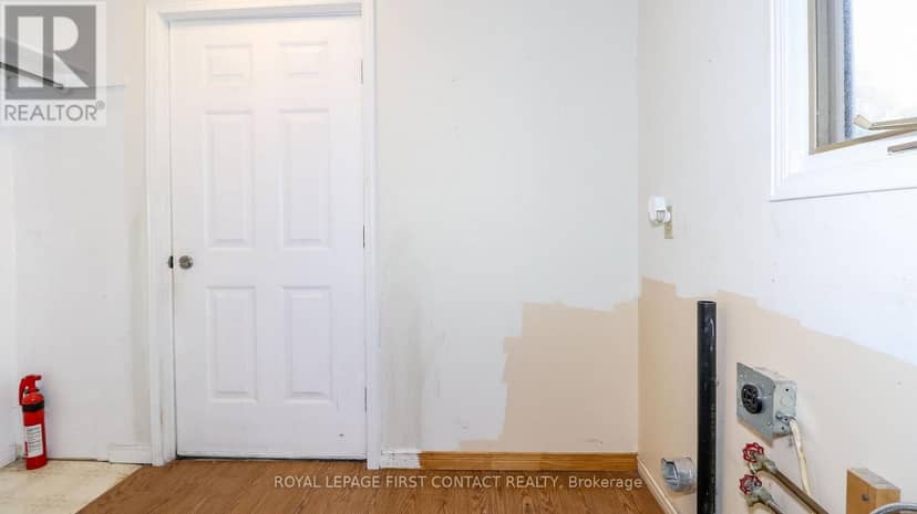 24 Howard Avenue — photo 22 of 40