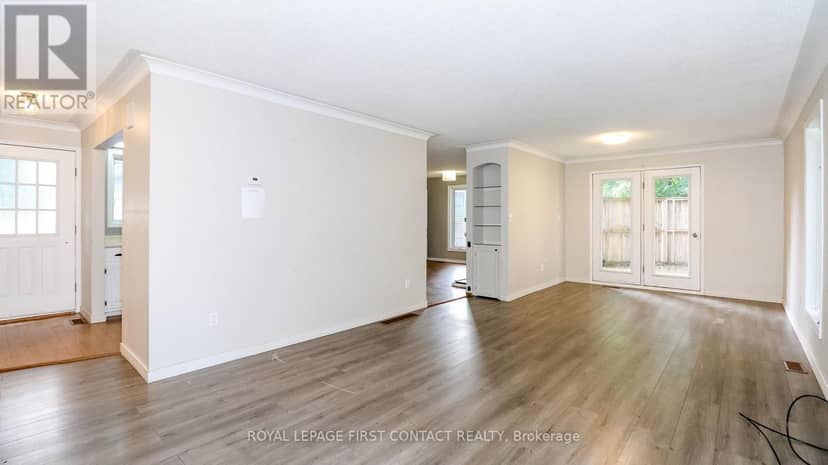 24 Howard Avenue — photo 12 of 40