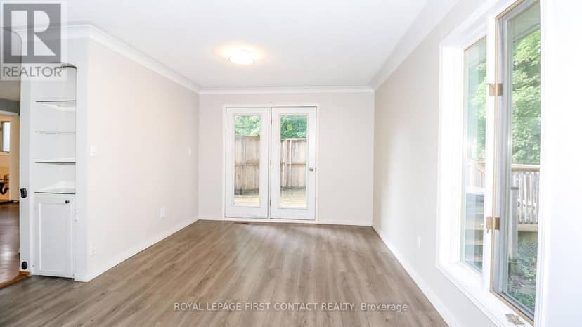 24 Howard Avenue — photo 13 of 40