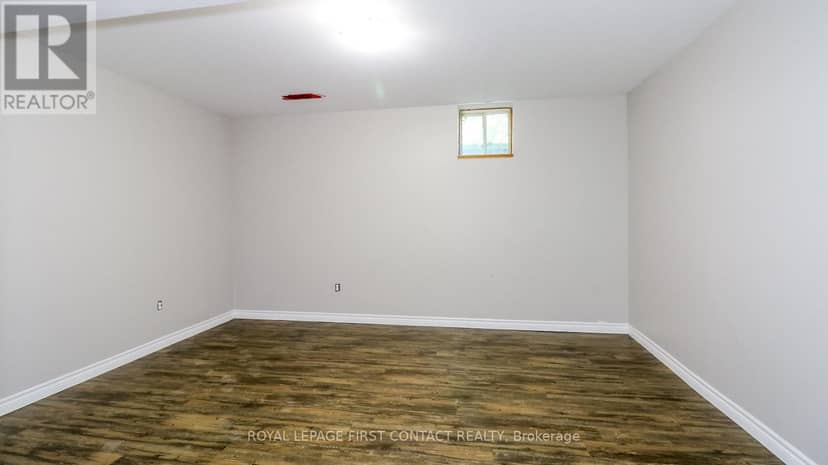 24 Howard Avenue — photo 26 of 40