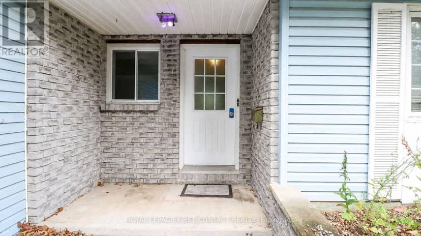 24 Howard Avenue — photo 3 of 40
